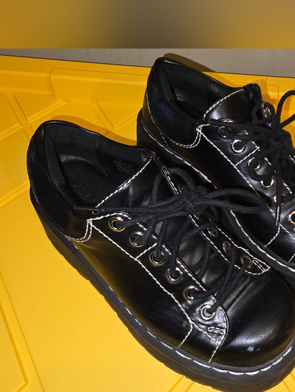 Delia's Black Platform Lace Up Oxfords, Contrast Stitching, Size 8